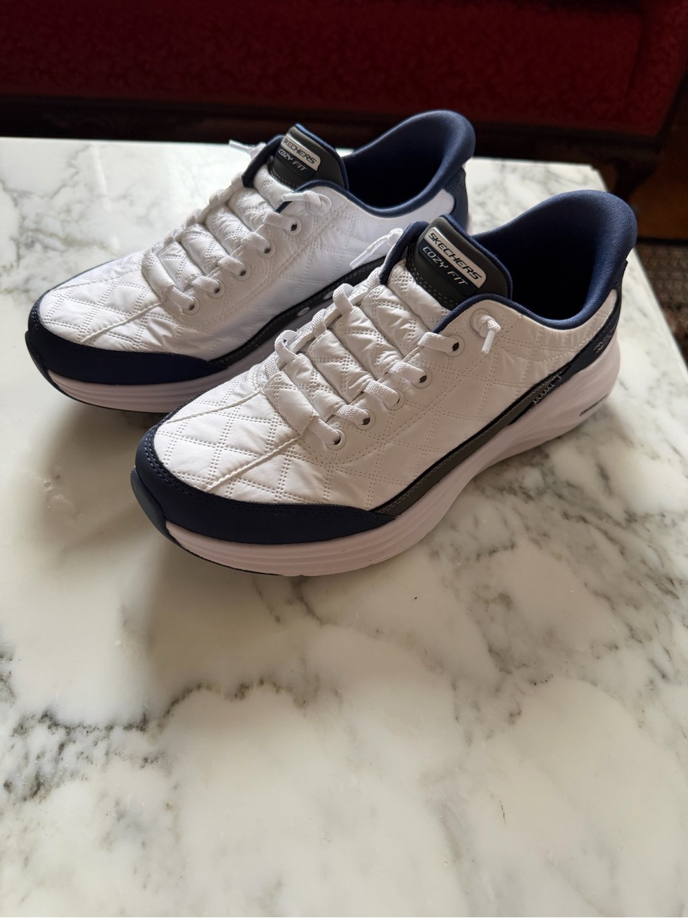 Skechers White & Navy Women's Slip-On Walking Shoes, size 8.5